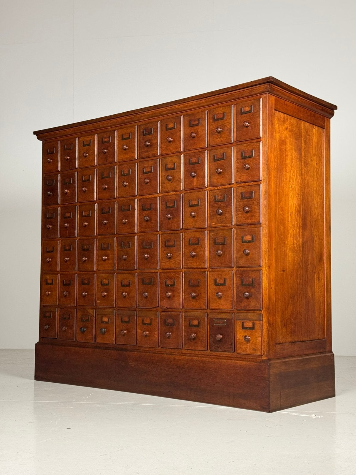 Apothekerskast eiken antiek, 5 laden of meer, Ophalen of Verzenden, Zo goed als nieuw, Minder dan 100 cm
