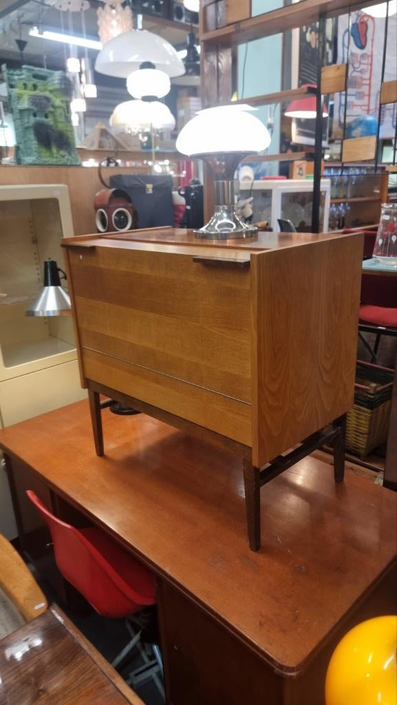 Opruiming Vintage dressoir dekenkist František Mezulanik, Ophalen, Gebruikt, ,, ,