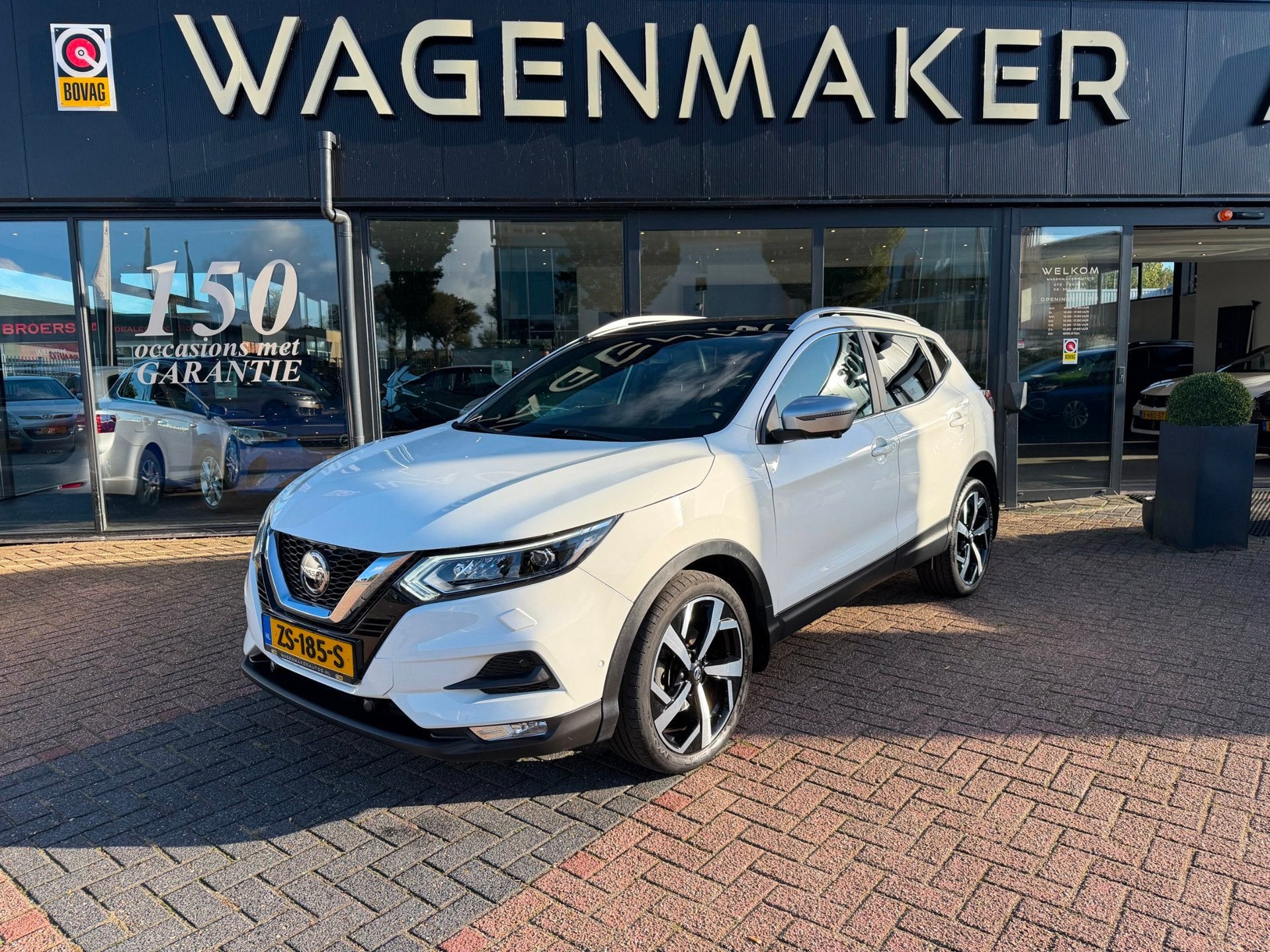 Nissan Qashqai 1.2 Tekna + AUT|NAV|PANO|CAM|Leder|Trekhaak, Gebruikt, 4 cilinders, 116 pk, Wit