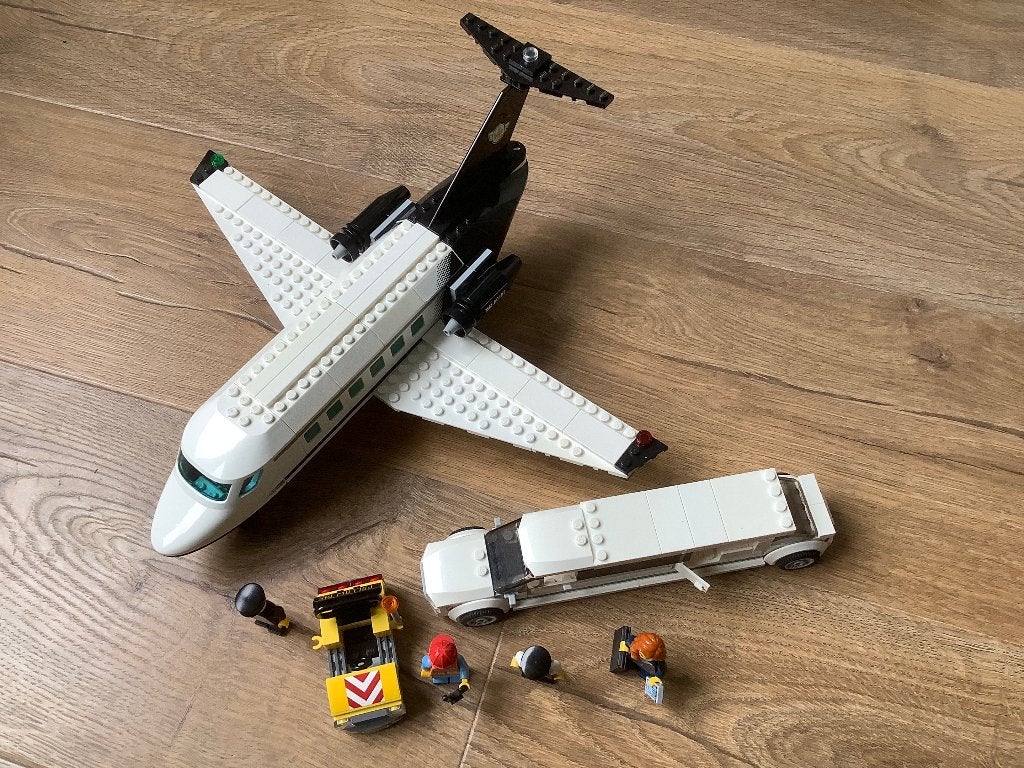 Lego City 60102 Vliegveld / Airport VIP service, Lego, Compleet, Ophalen of Verzenden, Complete set