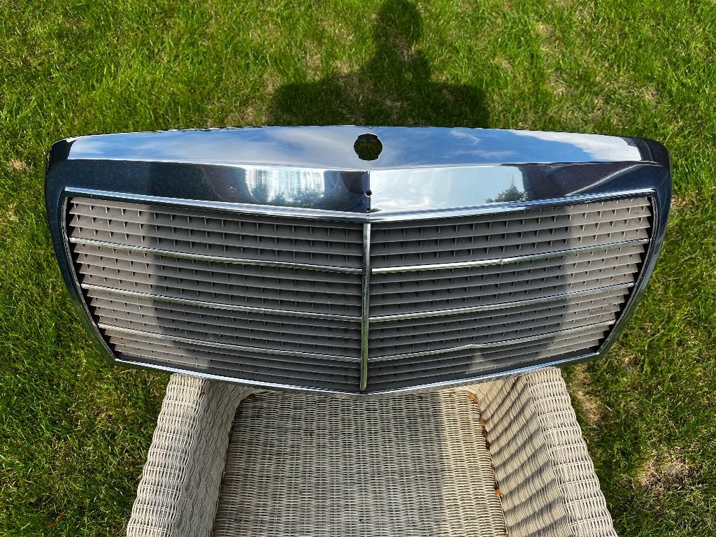 Mercedes Benz W126 grill, Auto-onderdelen, Gebruikt, Voor, Mercedes-Benz, Ophalen of Verzenden