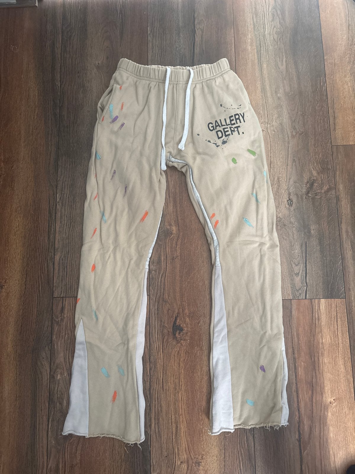 Gallery Dept. Joggingbroek - Beige met verfspatten, Ophalen of Verzenden, Zo goed als nieuw, Overige maten, Beige