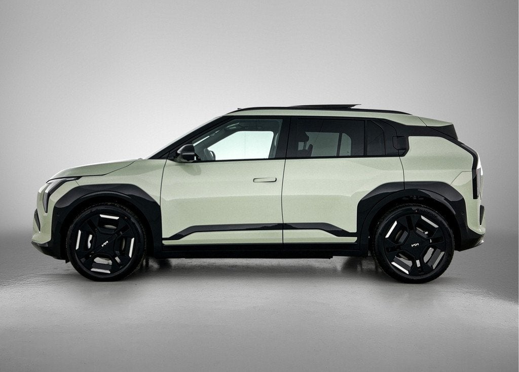 Kia EV3 GT-PlusLine 81.4 kWh * SNEL LEVERBAAR * (bj 2026), Auto's, Kia, 510 min, Zwart, 33 min, Adaptive Cruise Control