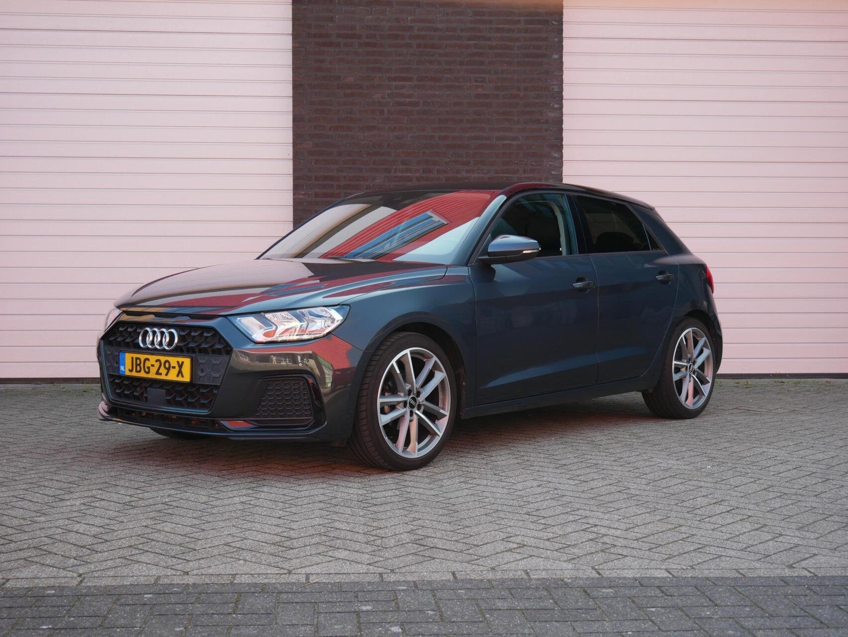 Audi A1 Sportback S line 18’|Stoelverwarming| ACC| Carplay, Stof, 95 pk, Bedrijf, 1100 kg