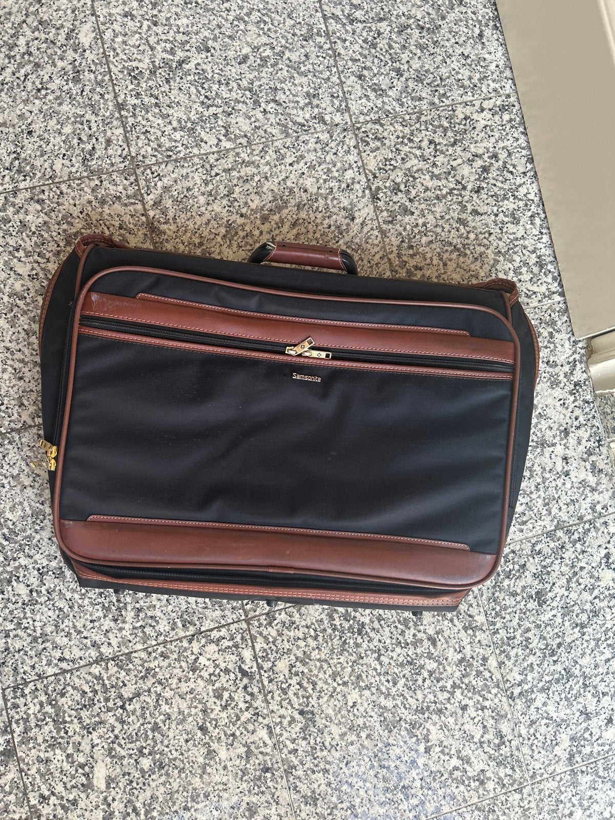 Samsonite kledingzak/reistas - Zwart/bruin, 30 cm of meer, Gebruikt, Zwart, Minder dan 35 cm