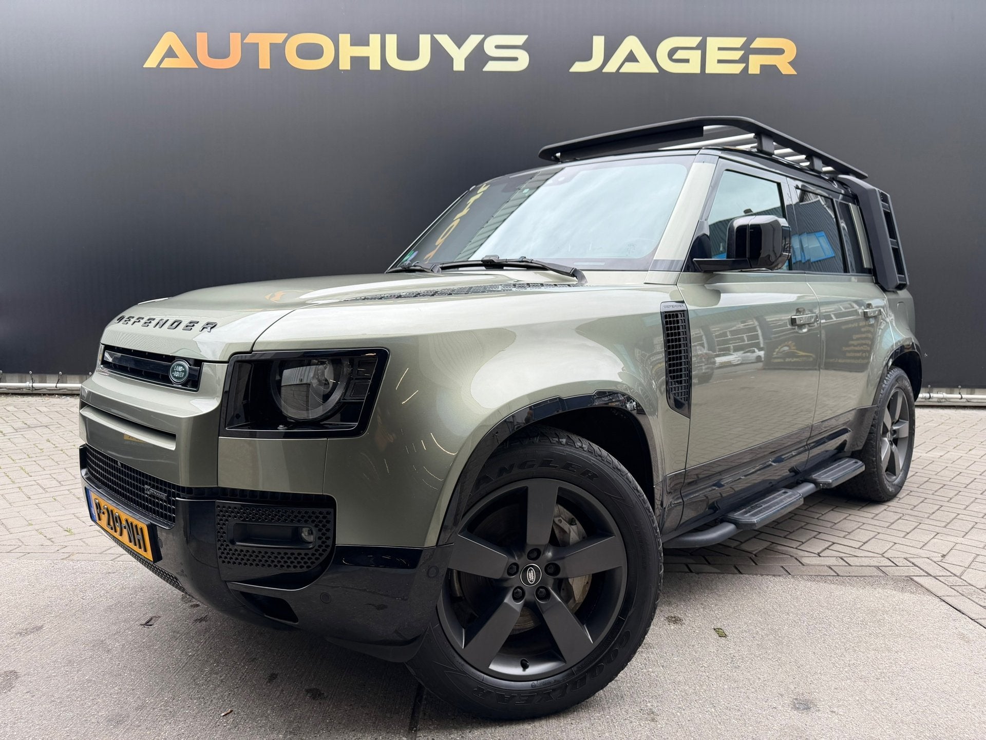 Land Rover Defender 110 2.0 P400e 110 X-Dynamic HSE - Pano L, Automaat, Dealer onderhouden, Gebruikt, 4 cilinders