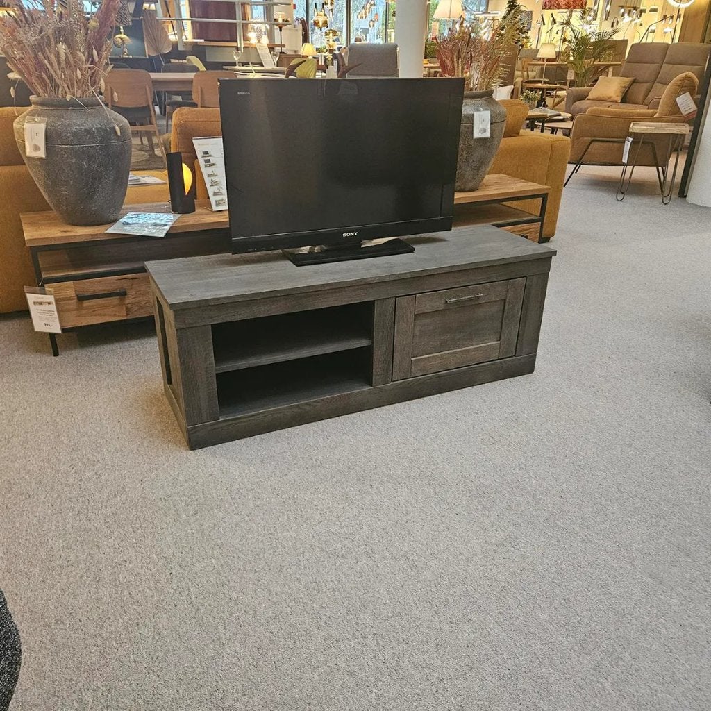 TV-Meubel Forest | 132 cm - Massief eiken, Ophalen, 100 tot 150 cm, Eikenhout, Zo goed als nieuw