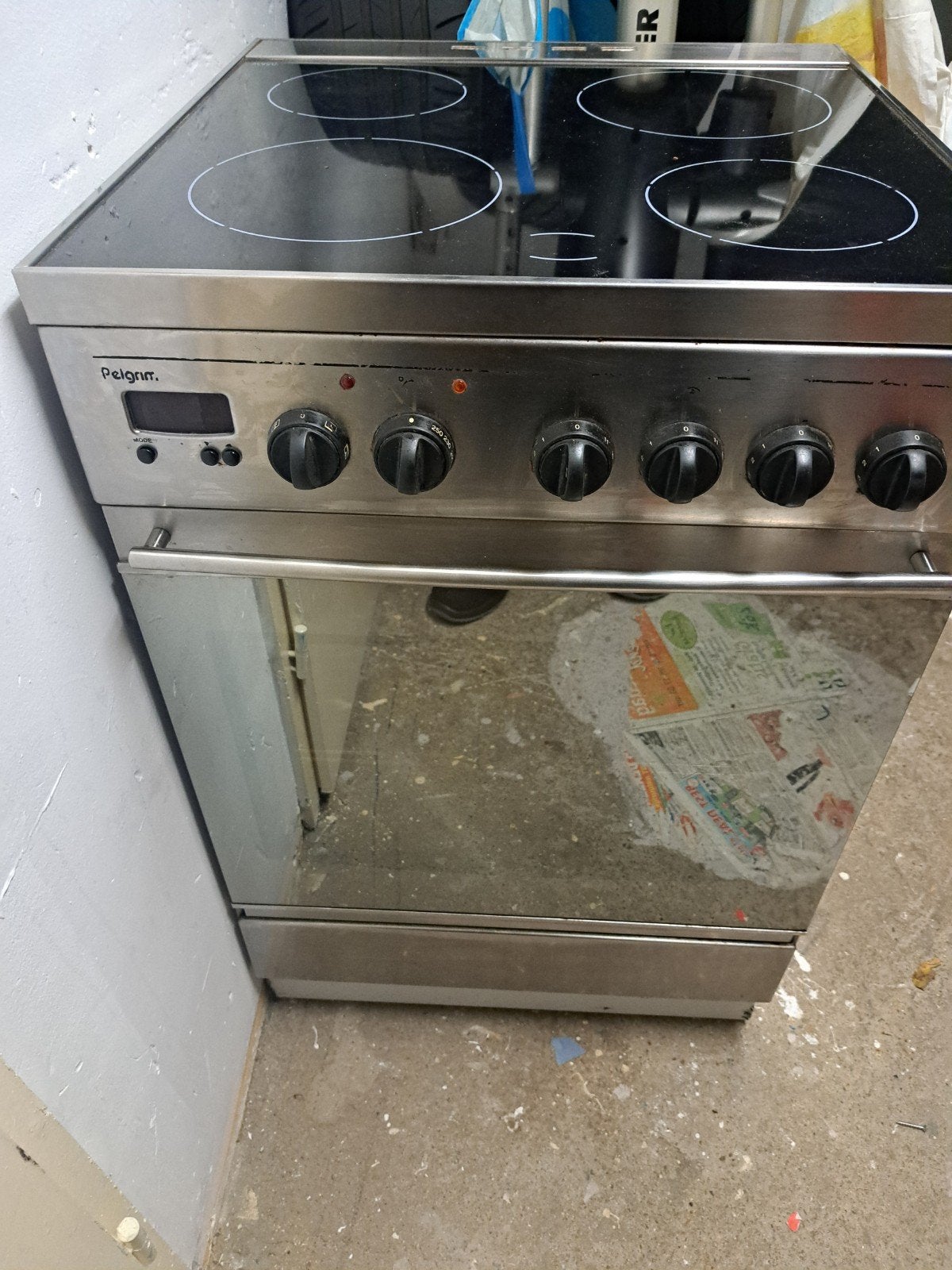 Mooi elektrisch fornuis met oven - Pelgrim, Gebruikt, 60 cm of meer, Vrijstaand, 85 tot 90 cm