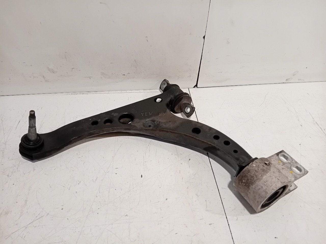Draagarm links voor Opel Astra, Onderdelen@venauto.nl, Van der Ven Autorecycling B.V., Gebruikt, Ettenseweg 76, 4706 PB Roosendaal, The Netherlands