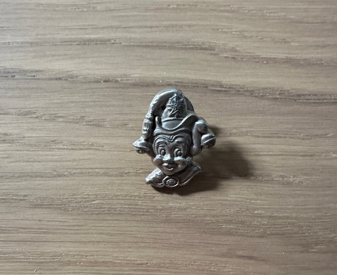 Efteling pin pardoes zilver 3D, Ophalen of Verzenden, Zo goed als nieuw, Button of Speldje