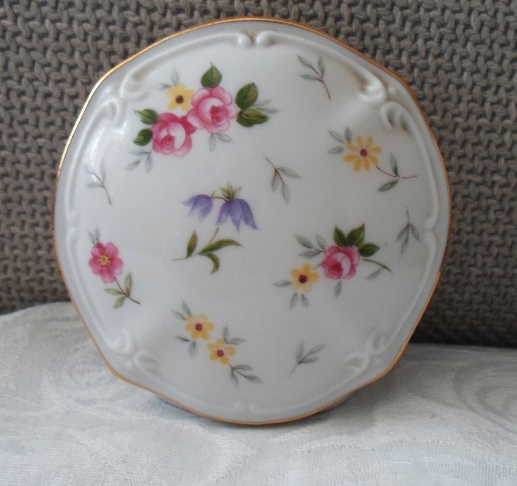 Porseleinen Pomander . Made in England., Ophalen of Verzenden