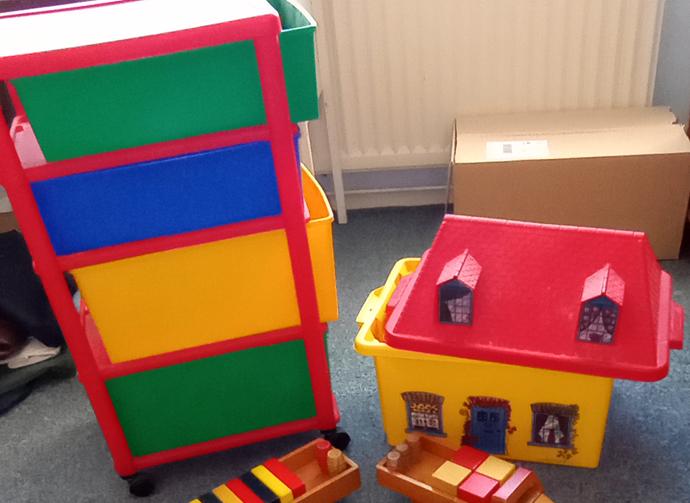 Kleurrijke speelgoedopbergers en speelhuisje, Ophalen, Gebruikt, Meerkleurig, Overige stijlen