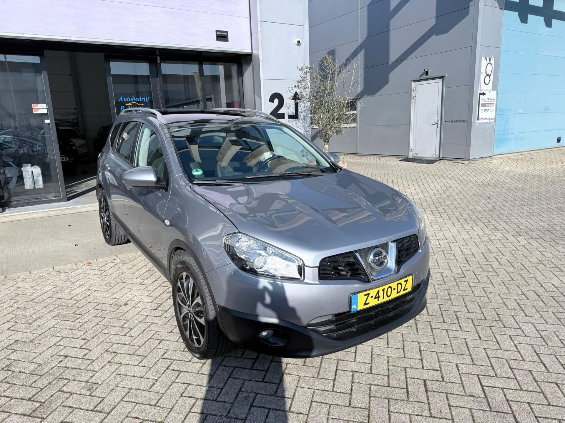 Nissan Qashqai +2 2.0 Connect Edition 4WD 7P! INRUIL MOGELIJ, Auto's, Gebruikt, Zwart, 4 cilinders, 7 stoelen