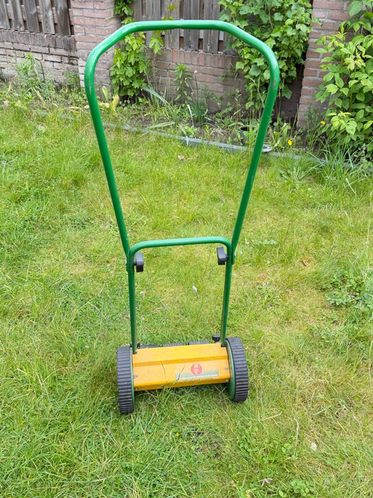 Handgrasmaaier, Tuin en Terras, Grasmaaiers, Ophalen, Gebruikt, Handgrasmaaier, 30 t/m 39 cm