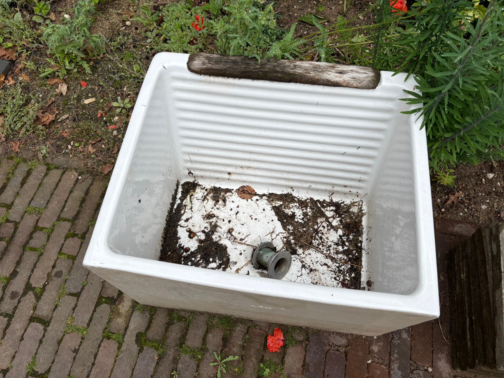 Wasbak (diep) uit jaren 60 huis, Ophalen
