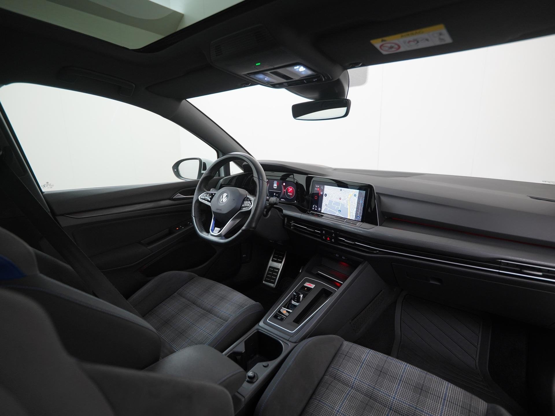 Volkswagen Golf 1.4 eHybrid GTE | Panoramadak | Head-up | IQ, Auto's, Stof, Gebruikt, 4 cilinders, Wit