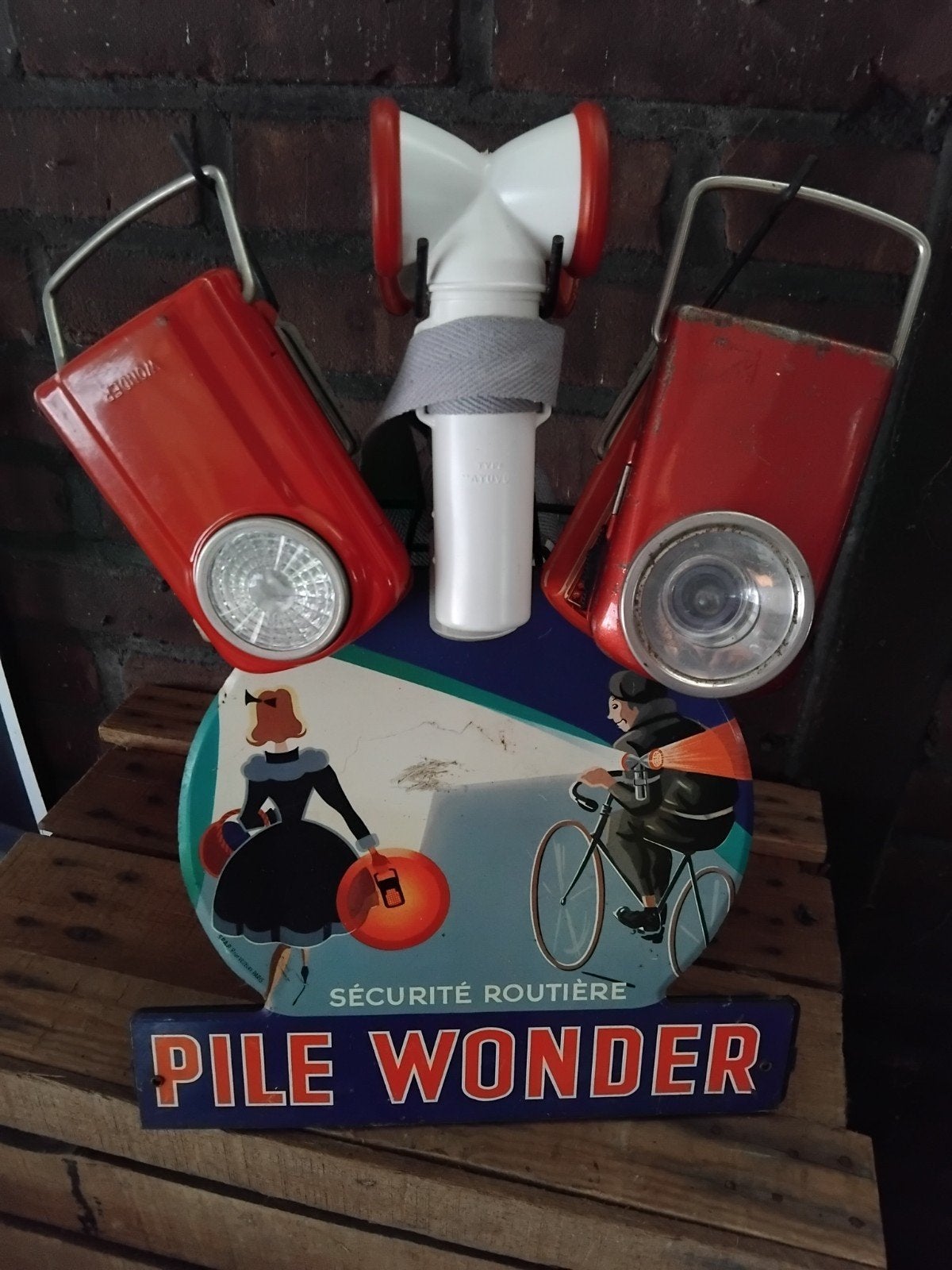 stokoude Pile Wonder display., Ophalen of Verzenden, Reclamebord