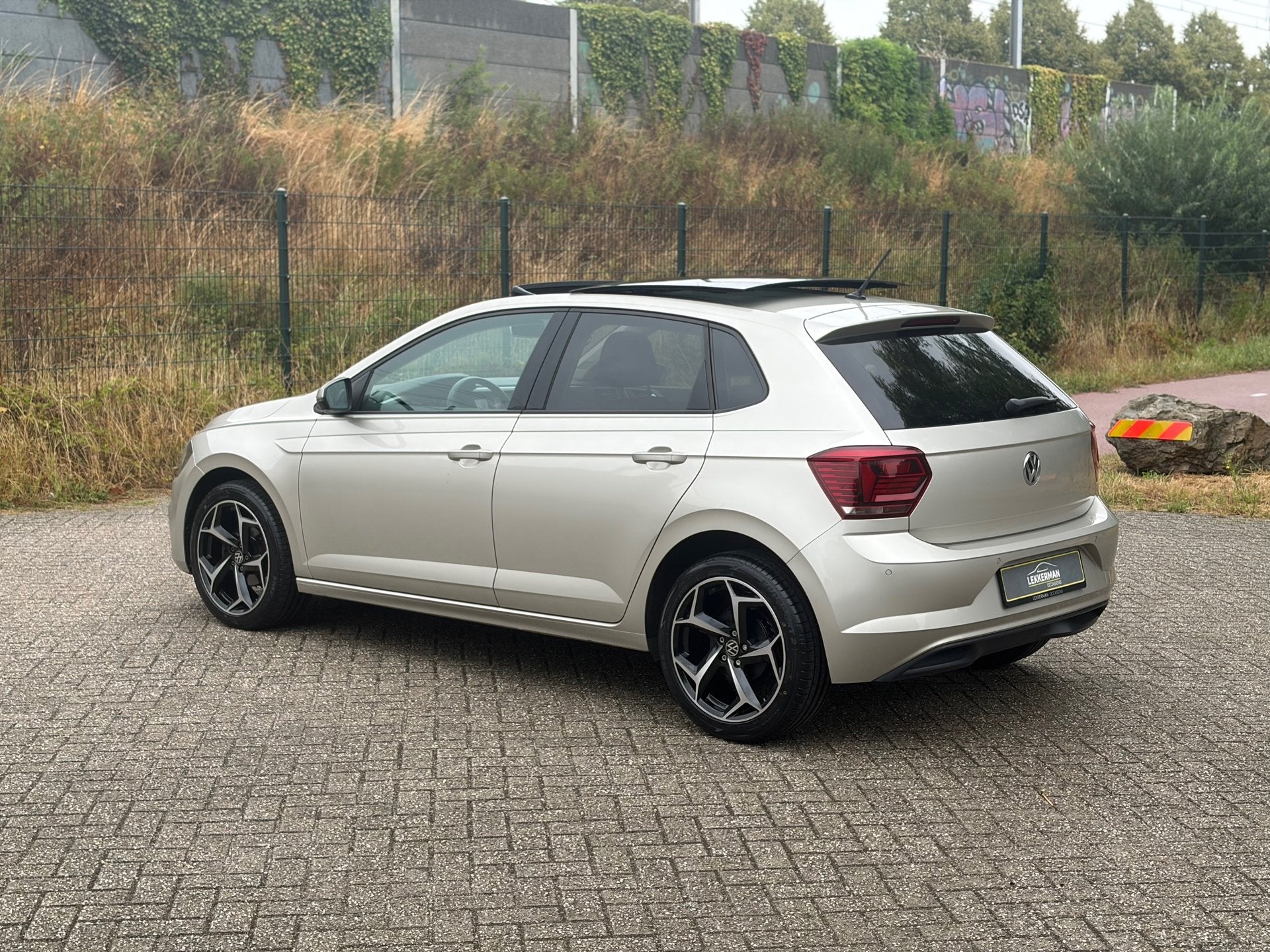 Volkswagen Polo 1.0 TSI Highline PANO I PDC I CLIMA ICARPLAY, Auto's, Gebruikt, 1055 kg, Origineel Nederlands, Bedrijf