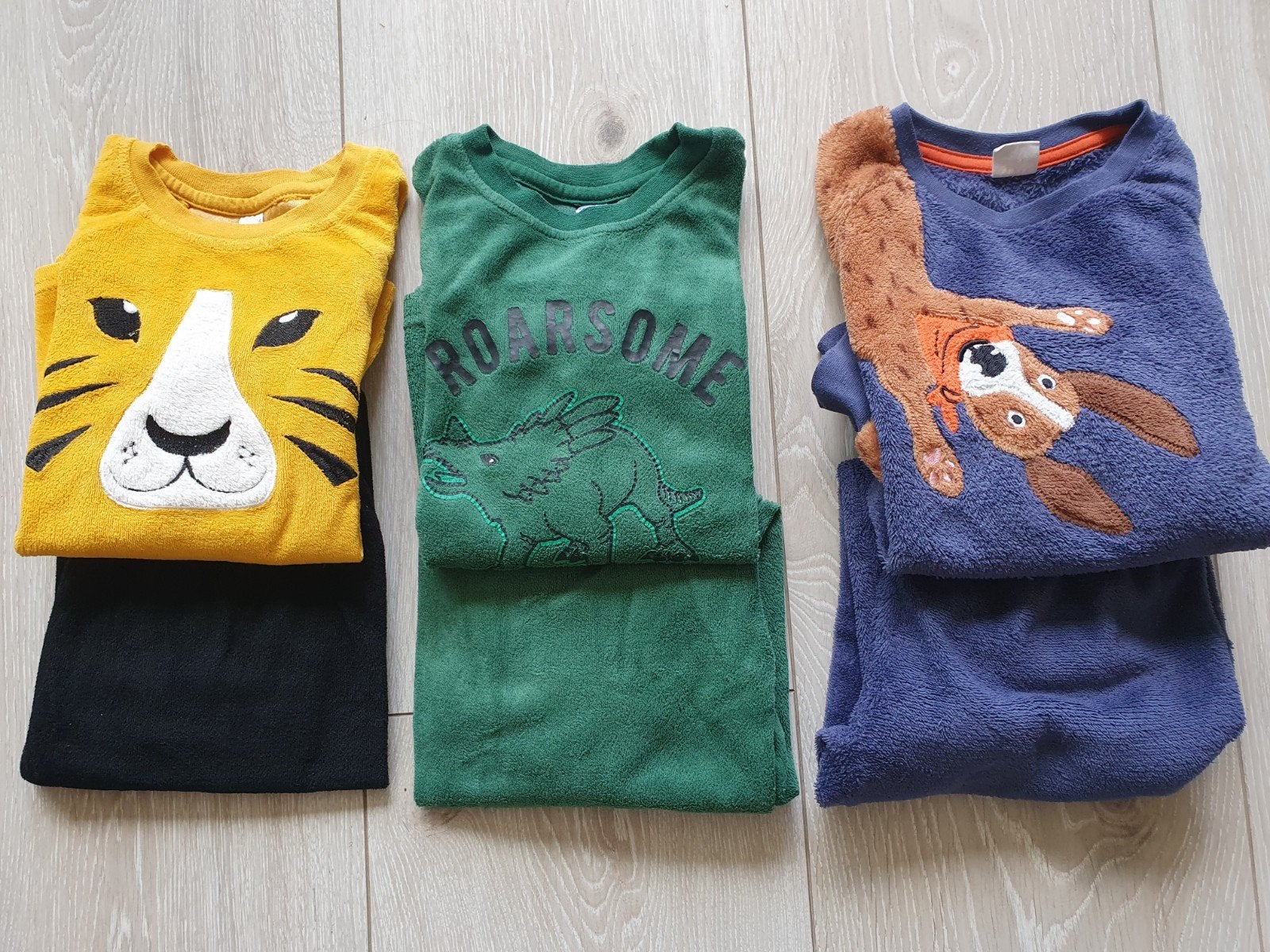 3 Pyjama's Maat 110/116, Ophalen of Verzenden, Zo goed als nieuw, Maat 110