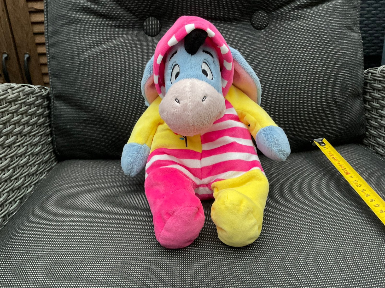 Nieuwe zgan Disney Ieoor met roze gele pyjama onesie, Ophalen, Winnie de Poeh of vrienden, Nieuw, Knuffel