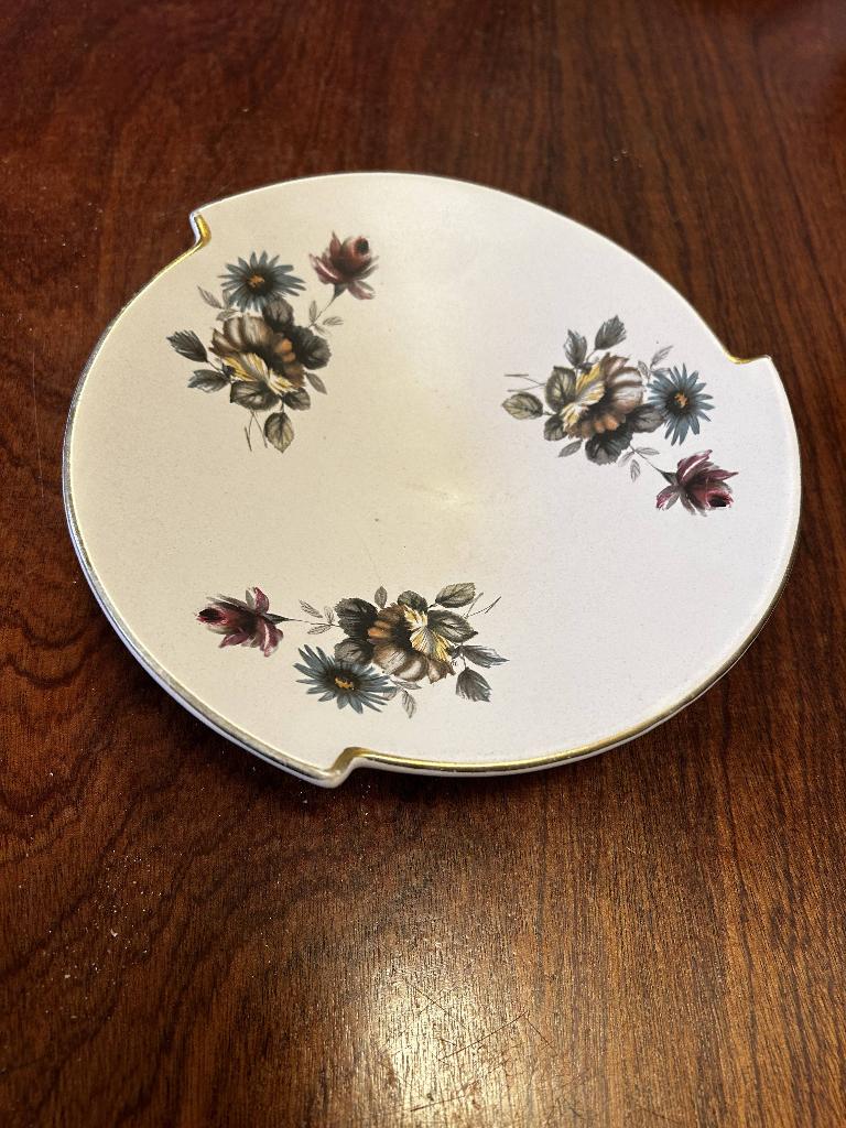 Flora Gouda plateel schaal lichtroze 1501, Ophalen of Verzenden