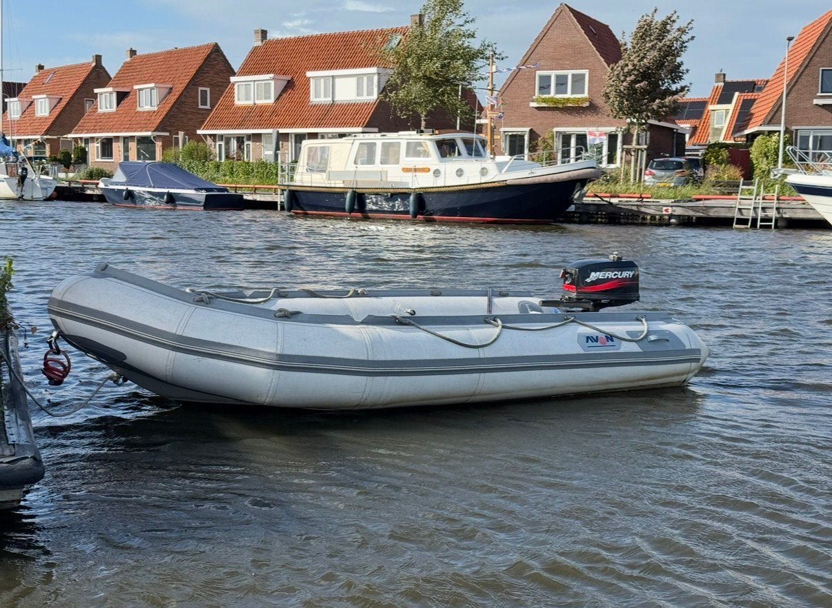 Prachtige AVON S3.40 Hypalon inc. trailer, Watersport en Boten, Rubberboten, Ophalen, Gebruikt, Brandstoftank, Avon