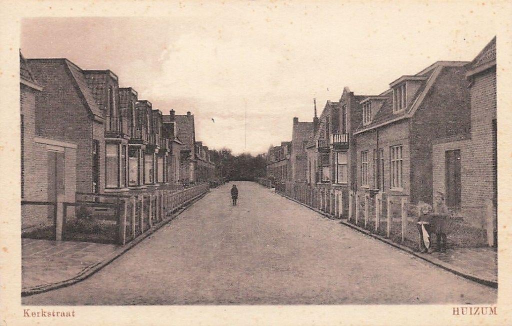 AM095 Huizum Kerkstraat ca. 1925, Verzamelen, Verzenden, 1920 tot 1940, Ongelopen, Friesland