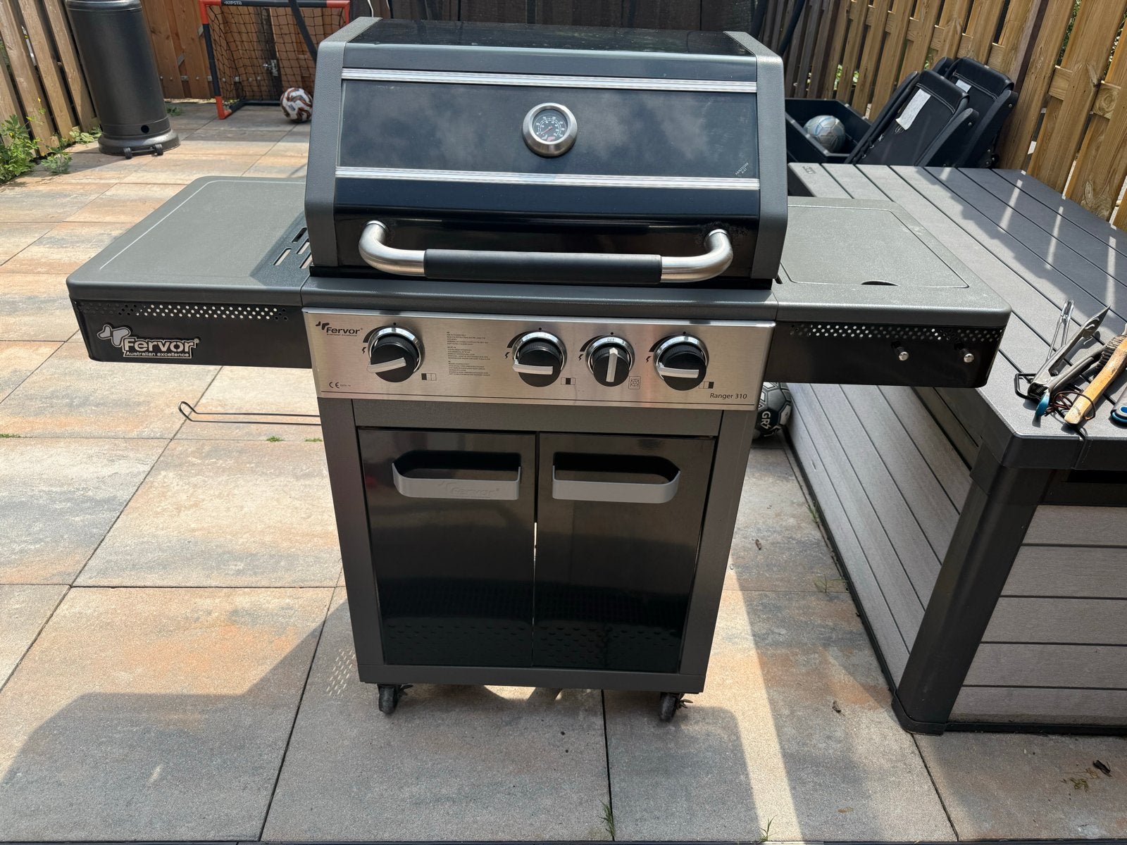 Fervor Ranger 310 Gasbarbecue met Rotisserie, Ophalen, Gebruikt