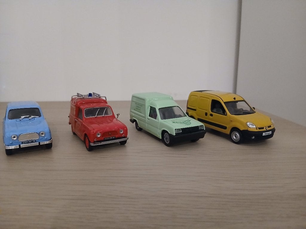 Renault 4 en bestel en expres en kangoo 4 stuks, Ophalen, Zo goed als nieuw, Auto, Norev