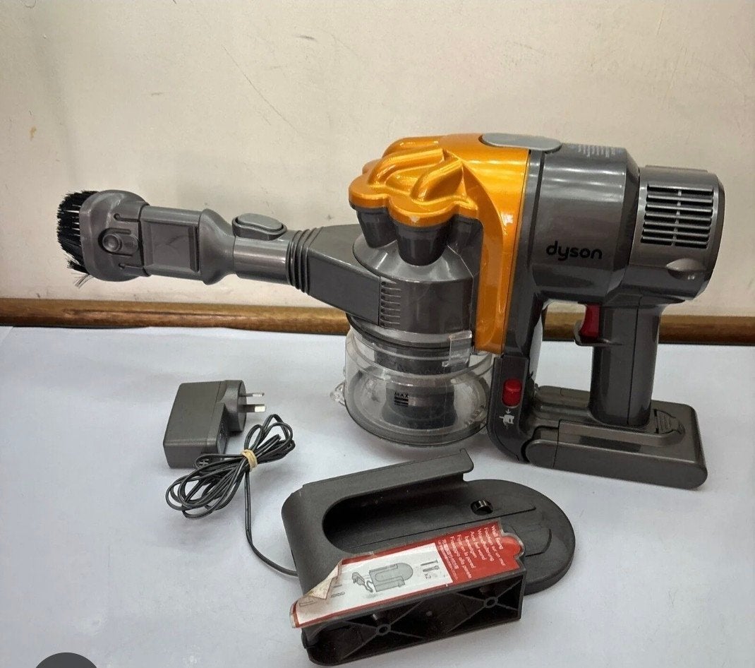 Dyson  Draadloze Kruimeldief met Oplaadstation, Ophalen, Gebruikt, Kruimeldief, Draadloos