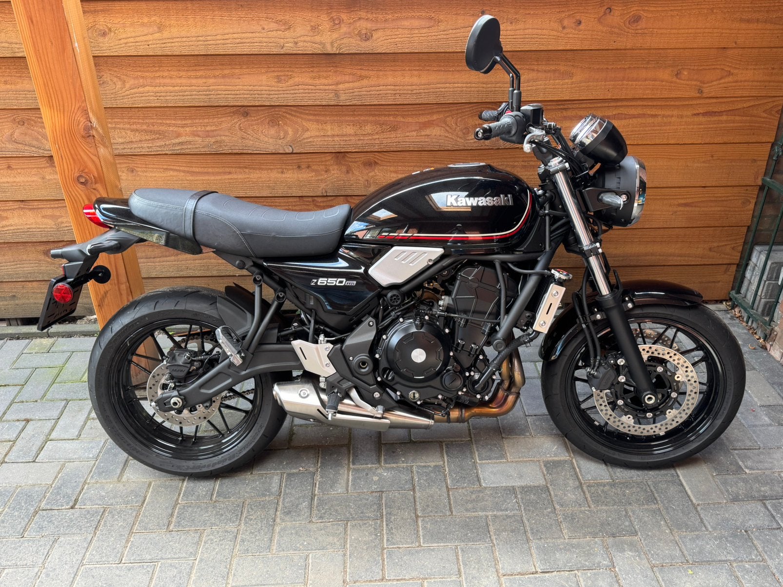 Kawasaki z650rs zwart zo goed als nieuw !! Maar 272km, Motoren, 2 cilinders, Occasion, Motorrijbewijs A, Meer dan 35 kW