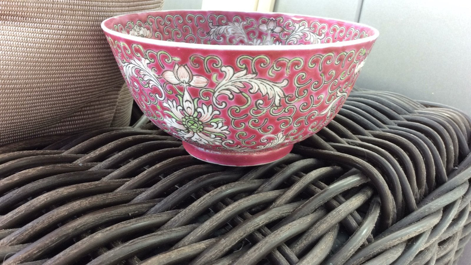 Antieke Japanse Kutani bowl kom met bloemmotief, Ophalen of Verzenden