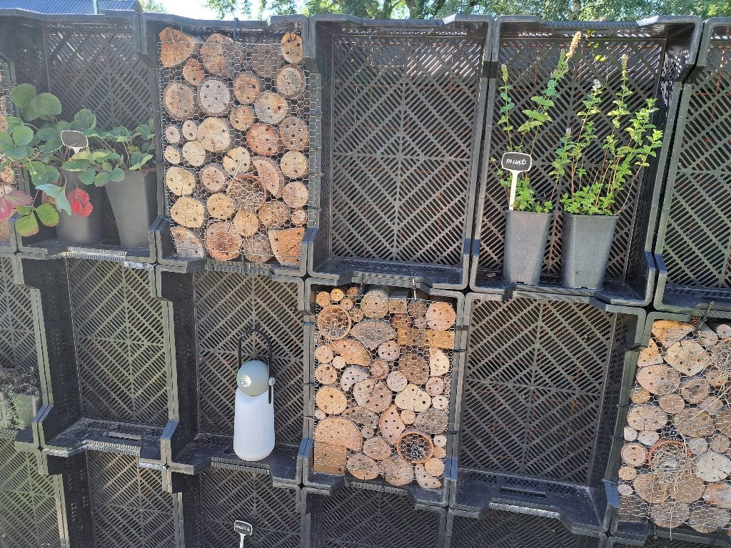 Veenmanskisten  een creatieve afscheiding of insectenhotel, Ophalen, Kunststof, Gebruikt, Minder dan 3 meter