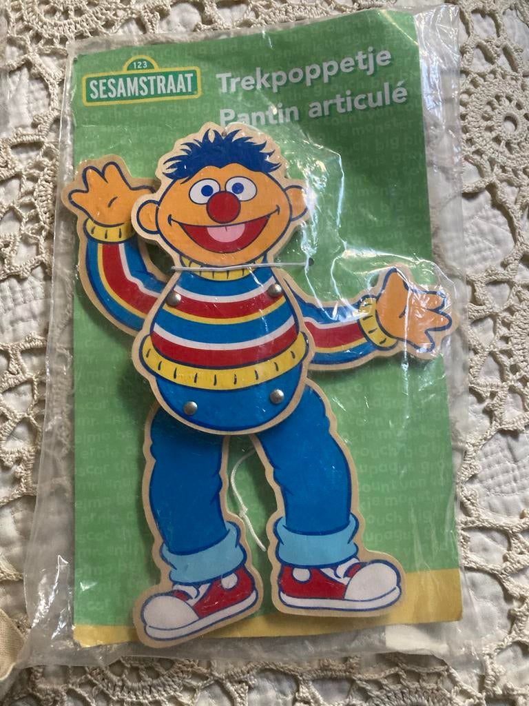 Sesamstraat houten trekpop Ernie nieuw in verpakking, Verzamelen, Ophalen of Verzenden, Nieuw