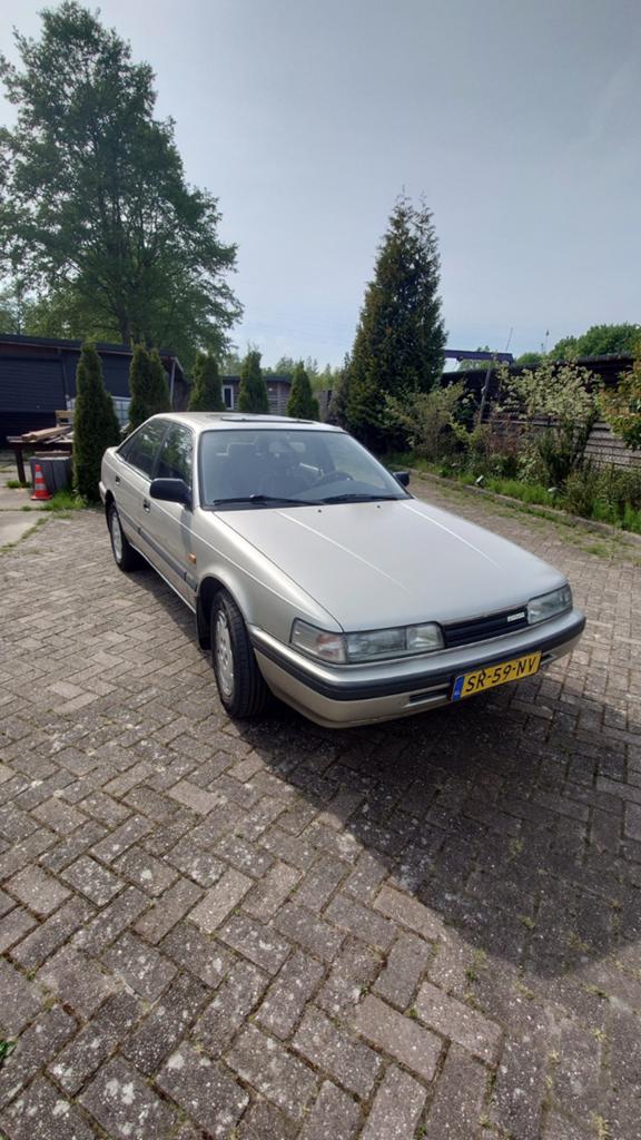 Mazda 626 2.0 HB GLX 12V K6 1987, Auto's, Mazda, Voorwielaandrijving, 1998 cc, Stof, 4 cilinders