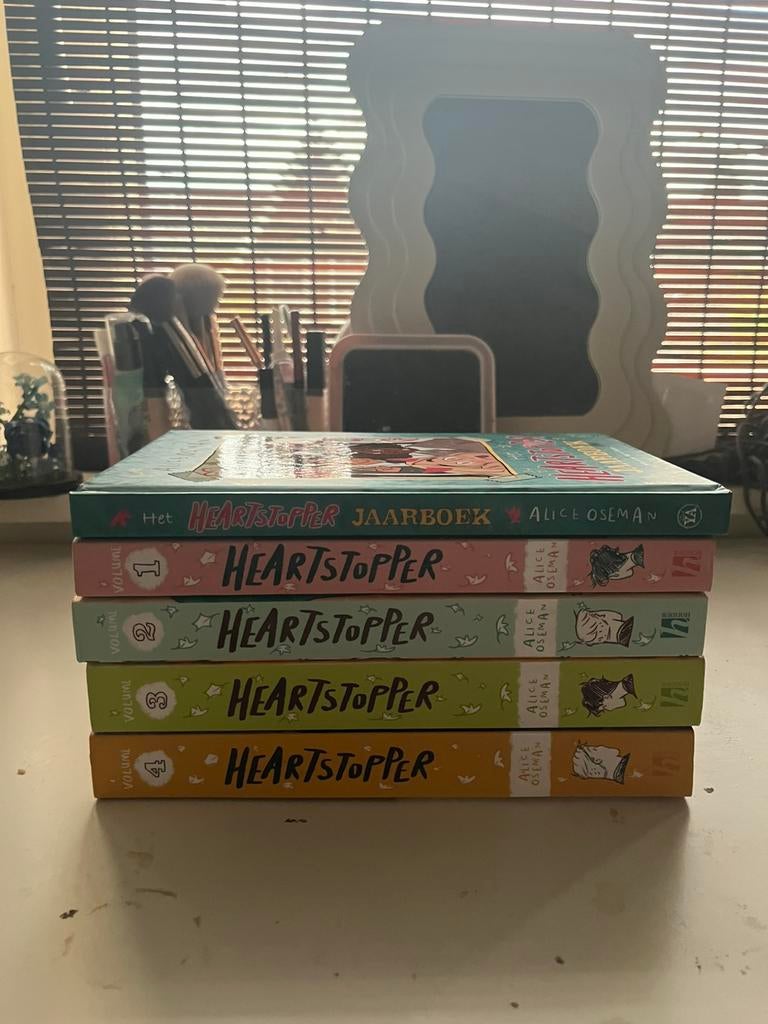 Heartstopper boeken, 1 speler, Ophalen of Verzenden, Zo goed als nieuw, Vanaf 3 jaar