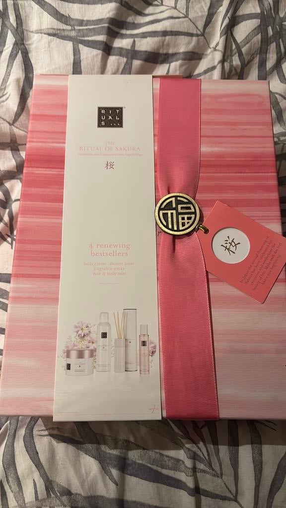 Rituals of sakura gifstet L, Ophalen of Verzenden, Nieuw, Bad & Douche