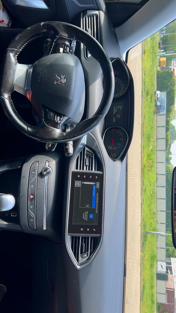 Peugeot 308 1.6E-HDI 88/120 5-D 2015 Grijs, Voorwielaandrijving, 1160 kg, 4 cilinders, 32 km/l