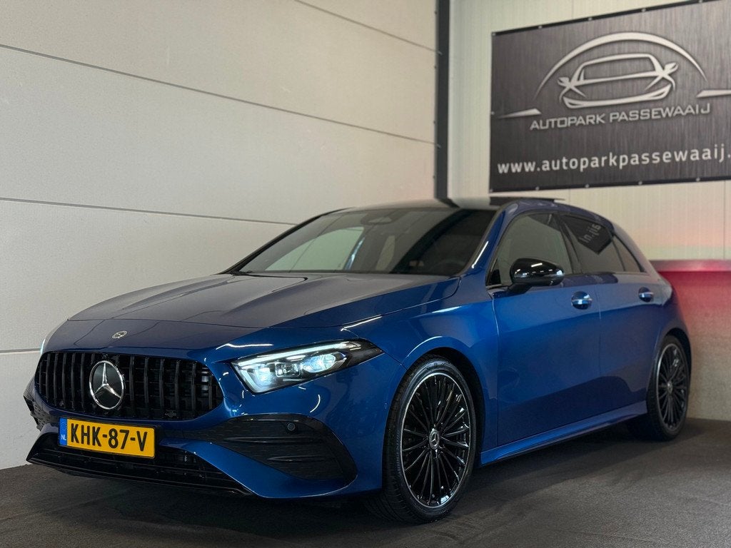Mercedes-Benz A-klasse A200 AMG Star Edition Pano, ACC, HUD,, Auto's, Mercedes-Benz, Gebruikt, 4 cilinders, Blauw, 163 pk