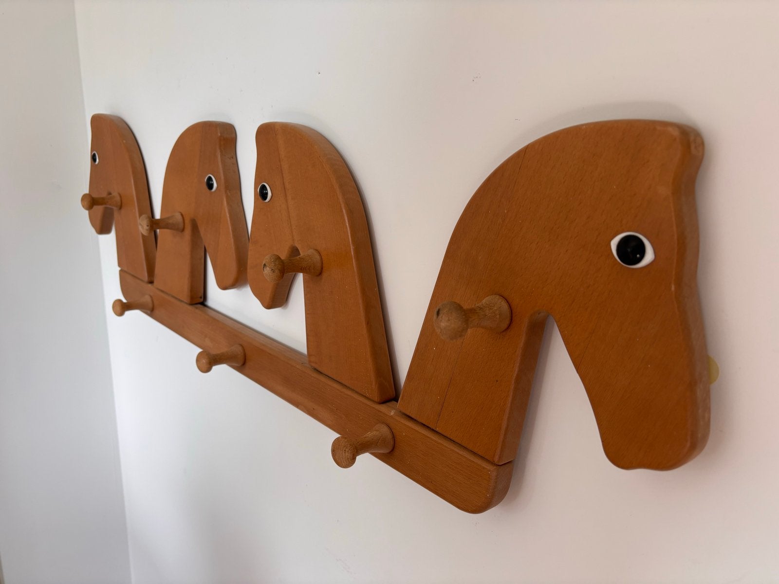 Kapstok paardenkoppen voor meidenkamer - 94x25cm, Gebruikt, Ophalen of Verzenden, Minder dan 100 cm, Kinderkapstok