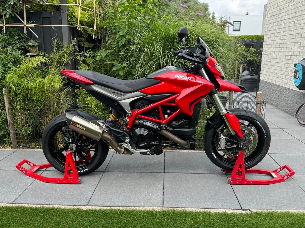 Prachtige Ducati Hypermotard 939 (2016), Motoren, 2 cilinders, Motorrijbewijs A, 939 cc, Particulier