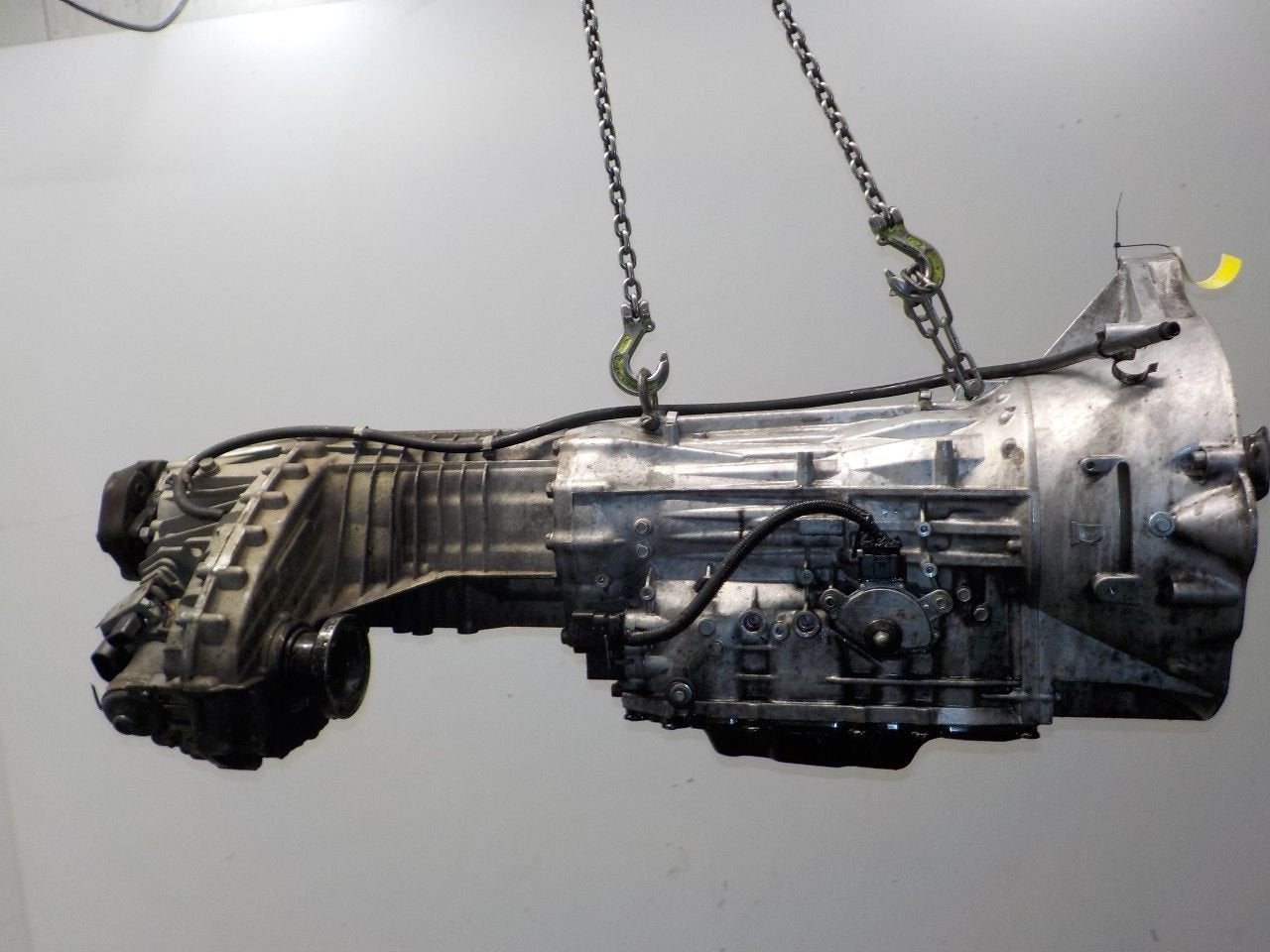 Versnellingsbak automaat Volkswagen Touareg, Onderdelen@venauto.nl, Van der Ven Autorecycling B.V., Gebruikt, Ettenseweg 76, 4706 PB Roosendaal, The Netherlands