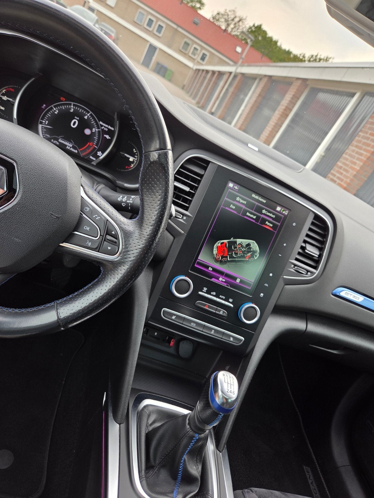 Foto 12 van Renault Mégane 1.2 16V 97KW HB 2017 Zwart