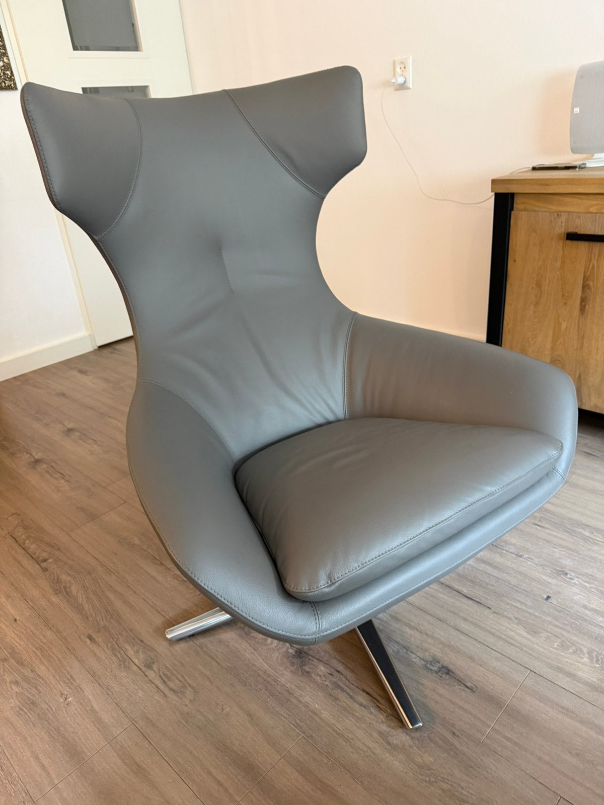 Leolux Caruzzo plus fauteuil (3 maanden oud), Ophalen, Zo goed als nieuw, 75 tot 100 cm, 50 tot 75 cm