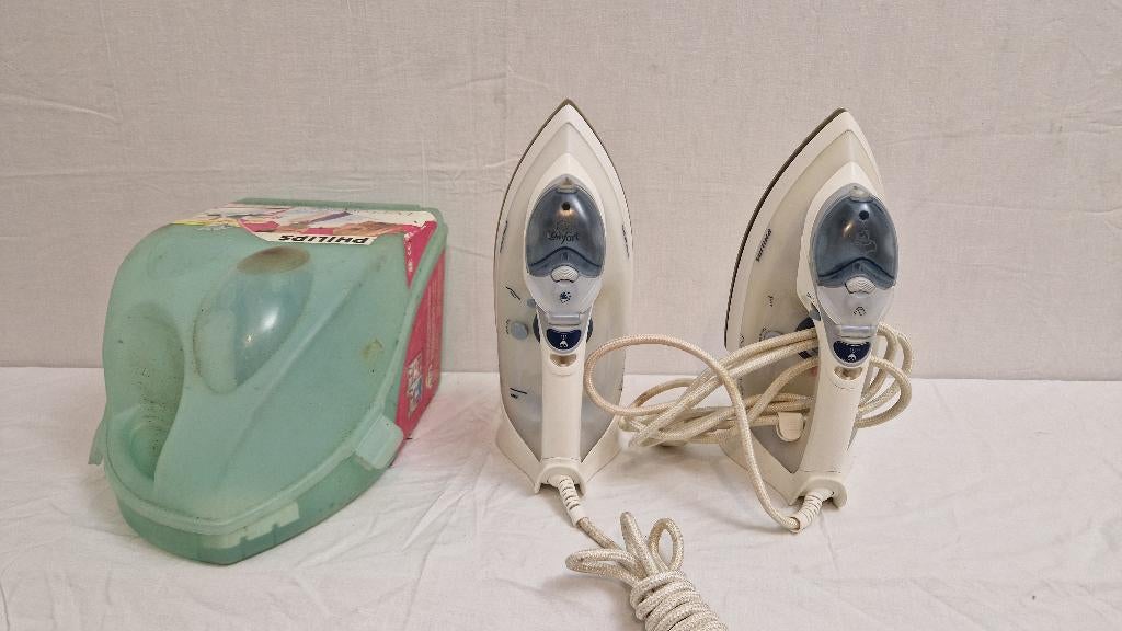 Philips GC5010 strijkijzer Robijn 2x Nieuw en Zgan, Ophalen of Verzenden, Zo goed als nieuw, Strijkijzer met snoer