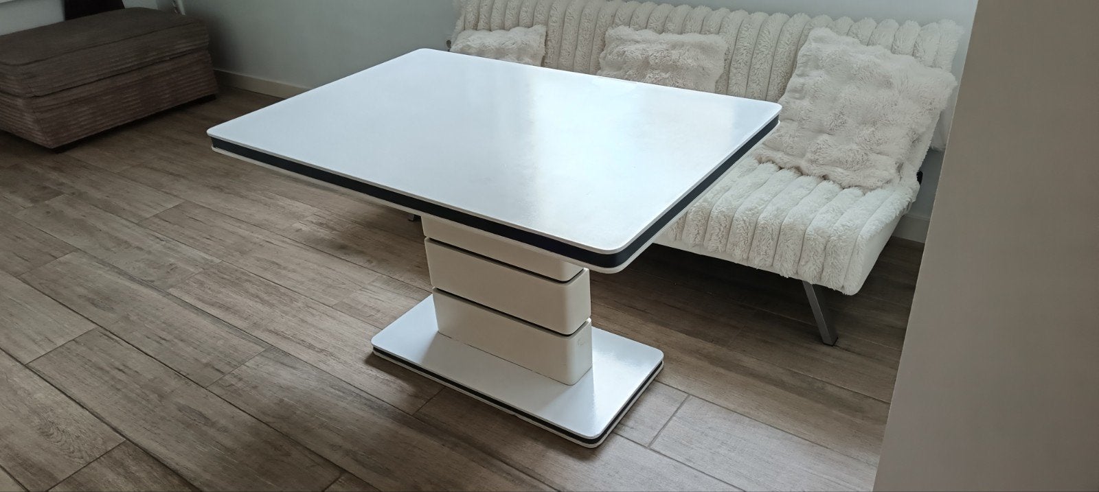Moderne Zwart/witte eettafel, Huis en Inrichting, Ophalen, Gebruikt, 100 tot 150 cm, 50 tot 100 cm