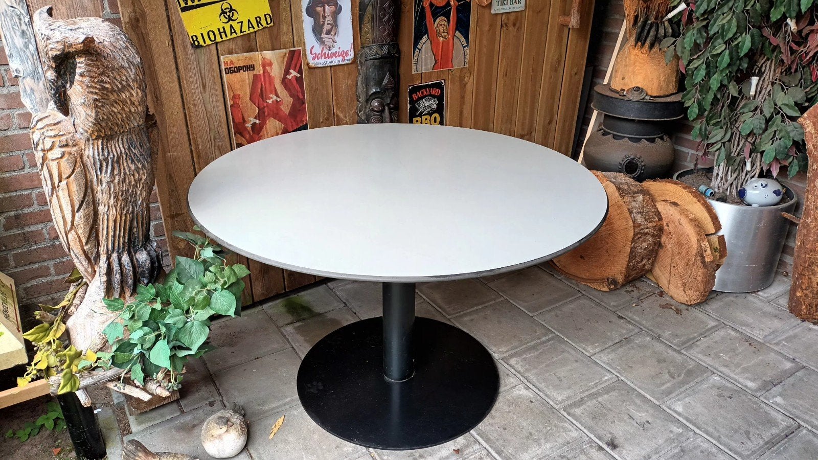 Ronde tafel met metalen poot - Gebruikt, Huis en Inrichting, Tafels | Eettafels, Ophalen, Gebruikt, Rond, Vijf personen of meer