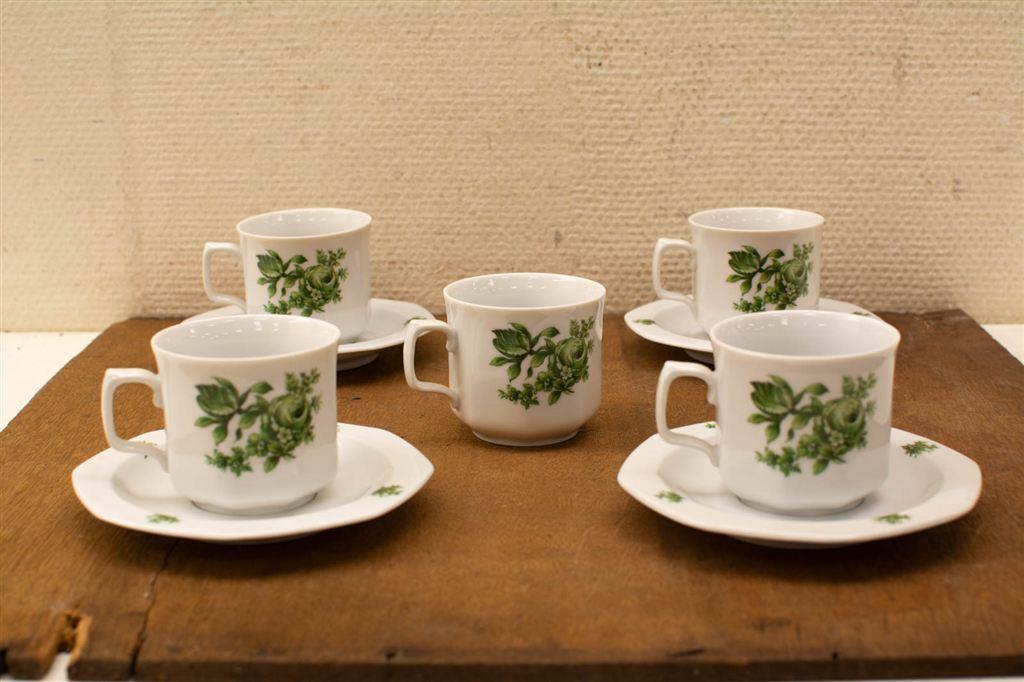 9 Seltmann Weiden Bavaria porseleinen kop en schotel 39123, Gebruikt, Ophalen of Verzenden, Bord(en), Wedgwood