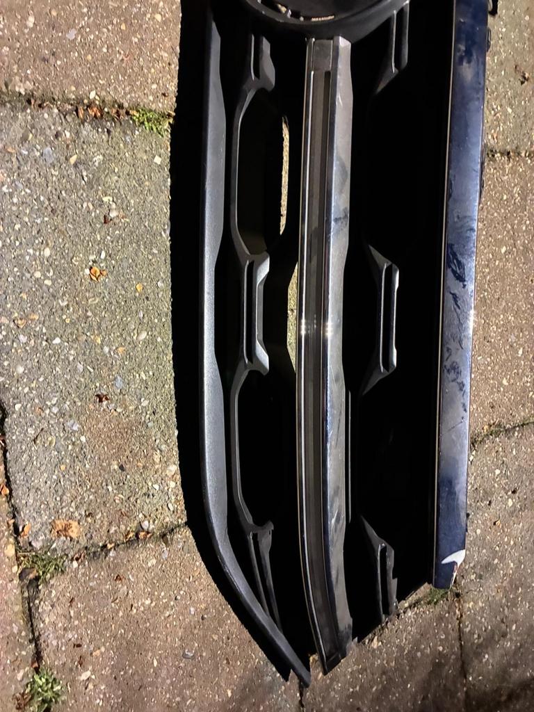 Volkswagen T-Roc R gril de verlichting links en rechts, Auto-onderdelen, Gebruikt, Ophalen of Verzenden, Bumper, Volkswagen