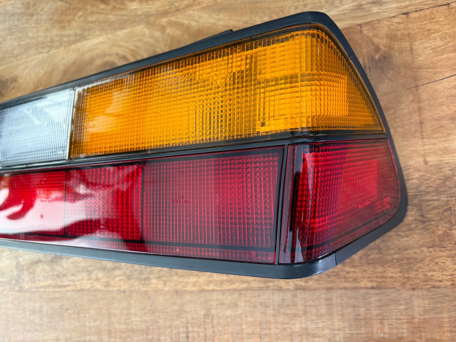 Saab 900 / Saab 90  rechter achterlicht unit ( zeer mooi), Ophalen of Verzenden, Saab